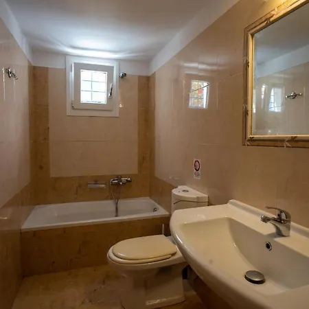 Liana * Mykonos Town