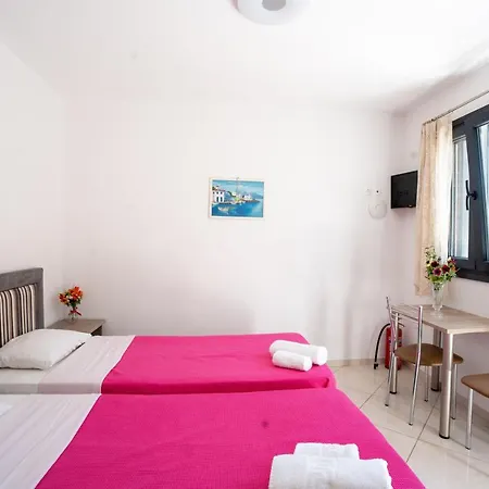 Liana Studios Апартаменты