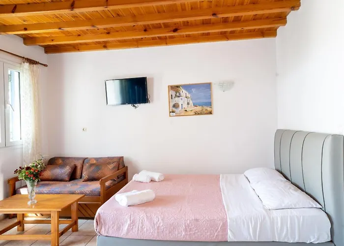 Liana Studios Apartment *