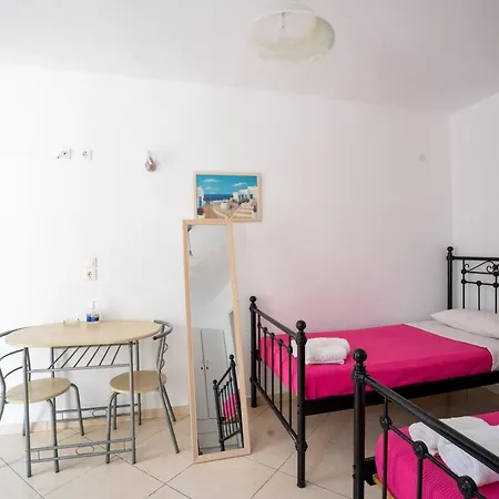 Liana * Mykonos Town